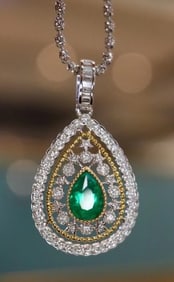 18Kt Gold Natural Emerald Pendant