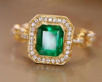 1ct Natural Emerald 18Kt Gold Ring
