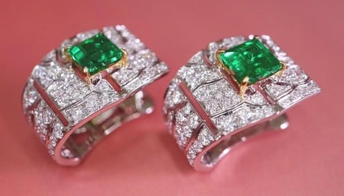 Natural Emerald 18Kt Gold Earrings