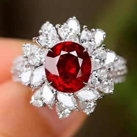 2.5ct Pigeon Blood Ruby 18Kt Gold Ring