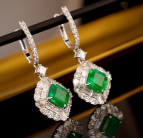 3ct Natural Emerald 18Kt Gold Earrings
