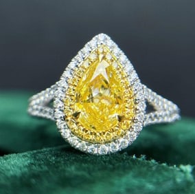5.4ct natural yellow diamond ring in 18k gold
