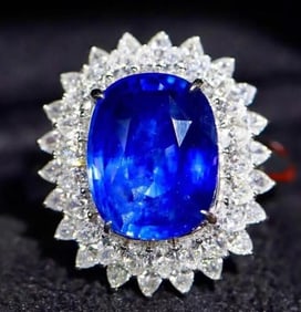 11.56ct Royal Blue Sapphire Ring 18k gold