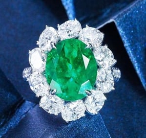 15.2ct natural emerald ring in 18K gold