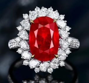 9.2ct Mozambique Ruby 18Kt Gold Ring