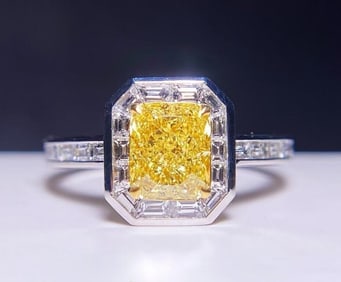 1ct Natural Yellow Diamond 18Kt Gold Ring