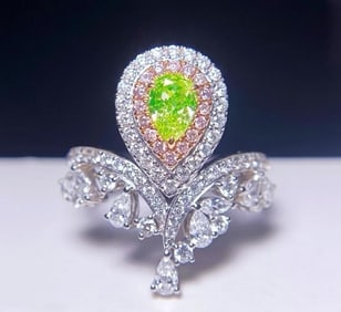 0.5ct Natural Green Diamond 18Kt Gold Ring