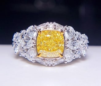 2ct Natural Yellow Diamond 18Kt Gold Ring