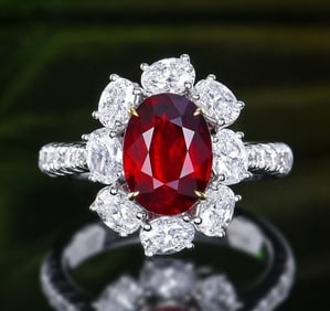 3ct Pigeon Blood Ruby 18Kt Gold Ring