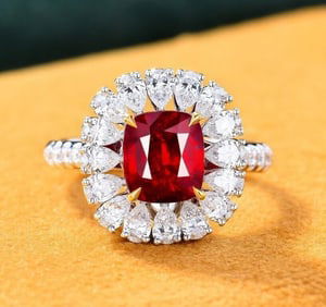3.2ct Natural Ruby 18Kt Gold Ring