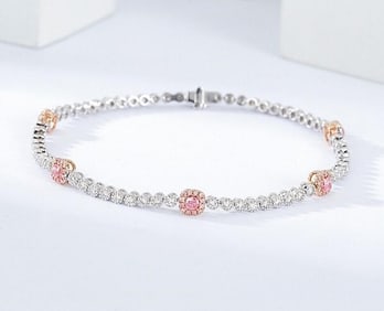 Natural Pink Diamond 18Kt Gold Bracelet