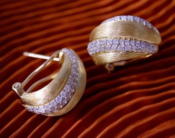 18K Gold Natural Diamond Earrings