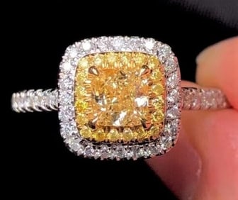 0.6ct Natural Yellow Diamond 18Kt Gold Ring