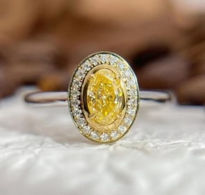 Natural Yellow Diamond 18Kt Gold Ring