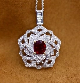 1ct Pigeon Blood Ruby 18Kt Gold Pendant