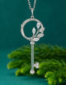 18Kt Gold Natural Diamond Pendant