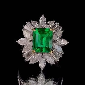 1.85ct Zambian Emerald 18Kt Gold Ring