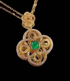 Natural Emerald 18Kt Gold Pendant