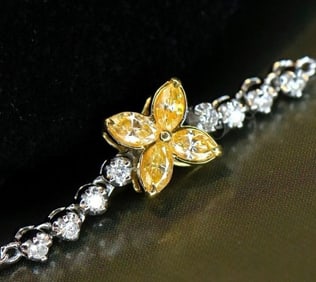 Natural Yellow Diamond 18Kt Gold Bracelet