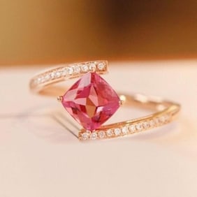 1.1ct Natural Tourmaline 18Kt Gold Ring