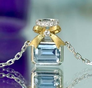 1ct Natural Aquamarine 18Kt Gold Necklace