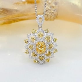 0.5ct Natural Yellow Diamond 18Kt Gold Pendant