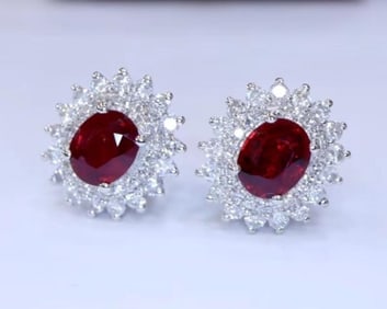1cts Pigeon Blood Ruby 18Kt Gold Earrings