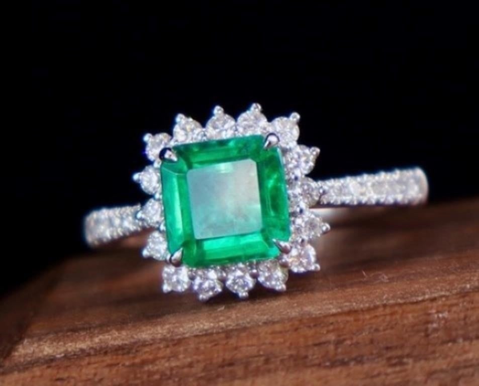1.2ct Natural Emerald 18Kt Gold Ring (1 of 3)