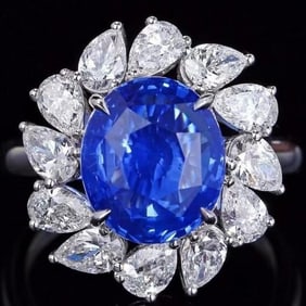 4.6ct Cornflower Blue Sapphire 18K Gold Ring