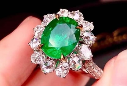 3.8ct Colombian Emerald Ring 18K Gold