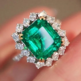 4.5ct Natural Emerald 18K Gold Ring