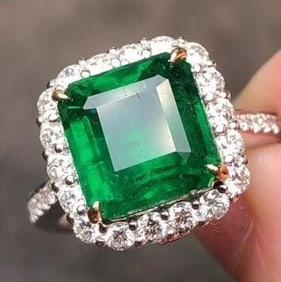 3.9ct Natural Emerald Ring 18K Gold