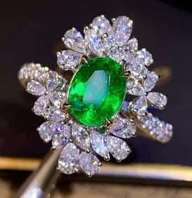 1.2ct Afghanistan Emerald 18K Gold Ring