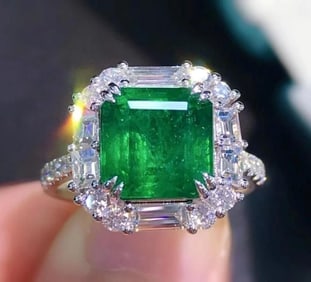 3.8ct Zambian Emerald 18K Gold Ring