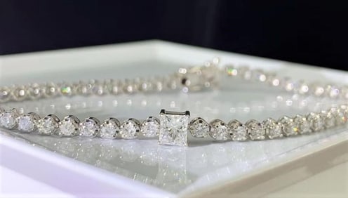 2.2ct Natural Diamond 18K Gold Bracelet