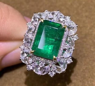 3.8ct Natural Emerald Ring 18K Gold