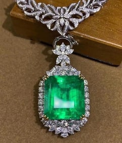 32.4ct Natural Emerald Pendant 18K Gold