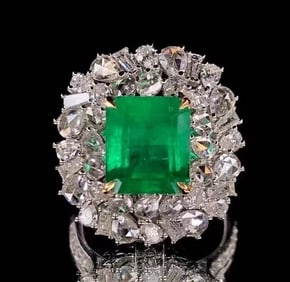 3.8ct Colombian Emerald Ring 18K Gold
