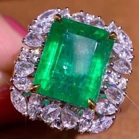 5.4ct Natural Emerald Ring 18K Gold