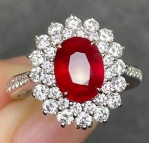 2.1ct Natural Pigeon Blood Ruby Ring 18K Gold