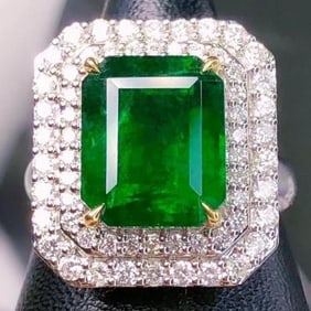 5.2ct Natural Emerald 18K Gold Ring