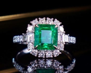 2ct Natural Emerald 18K Gold Ring