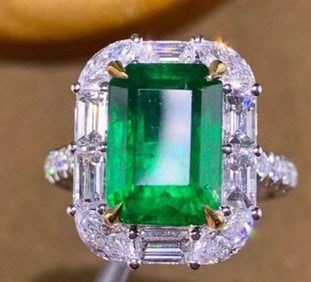 4.8ct Natural Colombian Emerald 18K Gold Ring