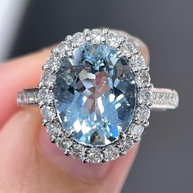 2.6ct Santa Maria Aquamarine 18K Gold Ring