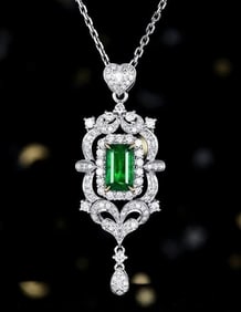 1.2ct Natural Emerald 18K Gold Pendant