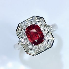 1.8ct Pigeon Blood Ruby 18K Gold Ring