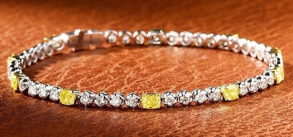 2.1ct Natural Yellow Diamond 18K Gold Bracelet