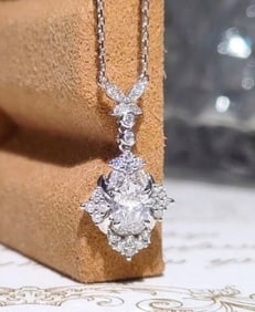 Natural Diamond 18K Gold Necklace