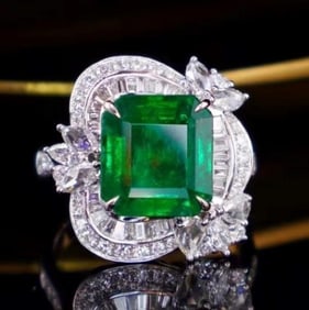 4.6ct Natural Emerald 18K Gold Ring