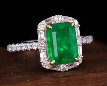 1.8ct Natural Emerald 18K Gold Ring